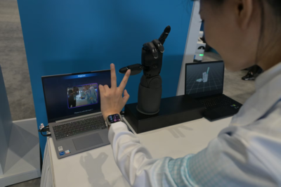 高水平新闻服务保障让人耳目一新，2025年上海合作组织峰会新闻中心正式亮相